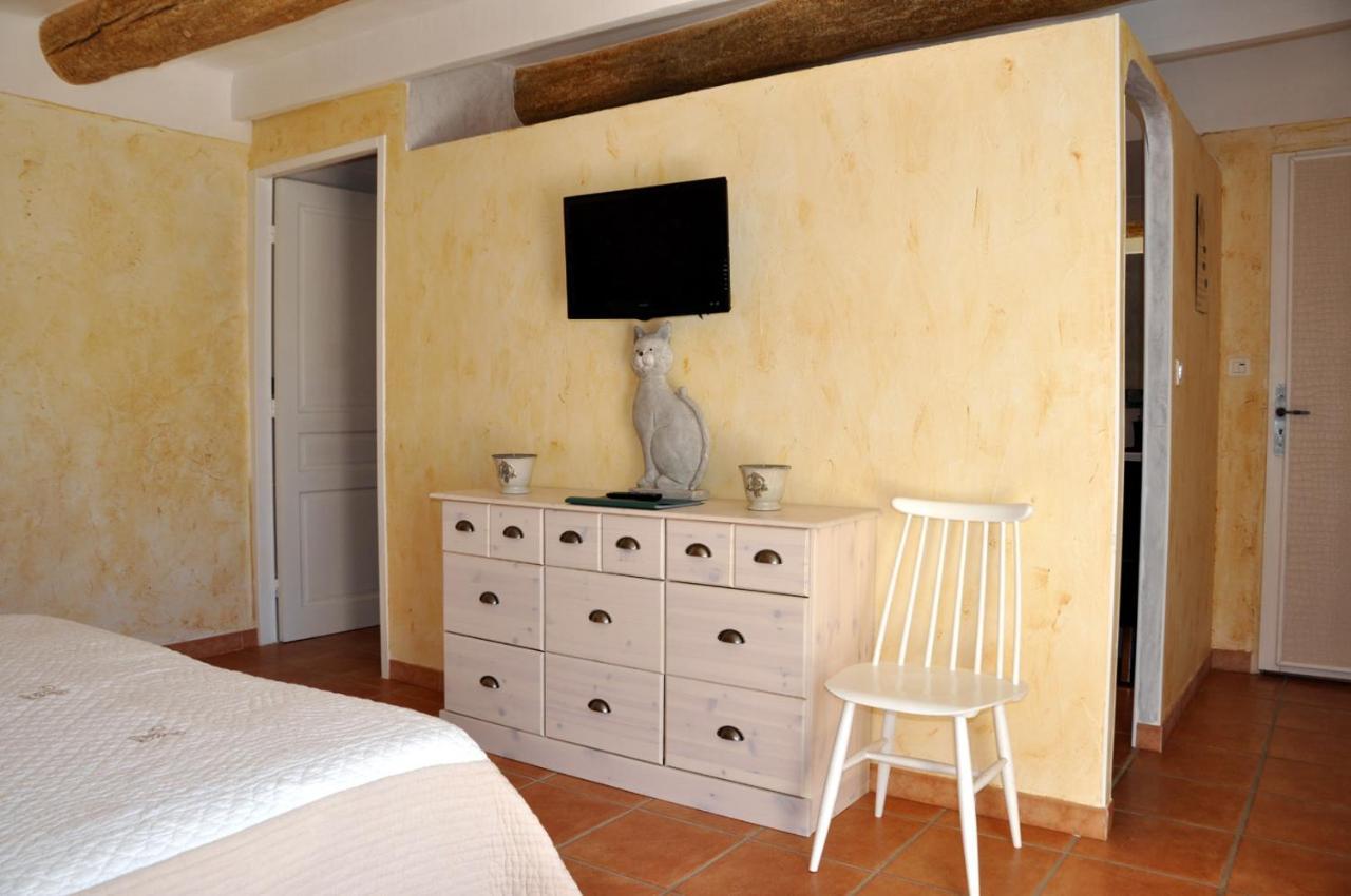 Le Mas Du Chat Bed and Breakfast Cavaillon Eksteriør billede