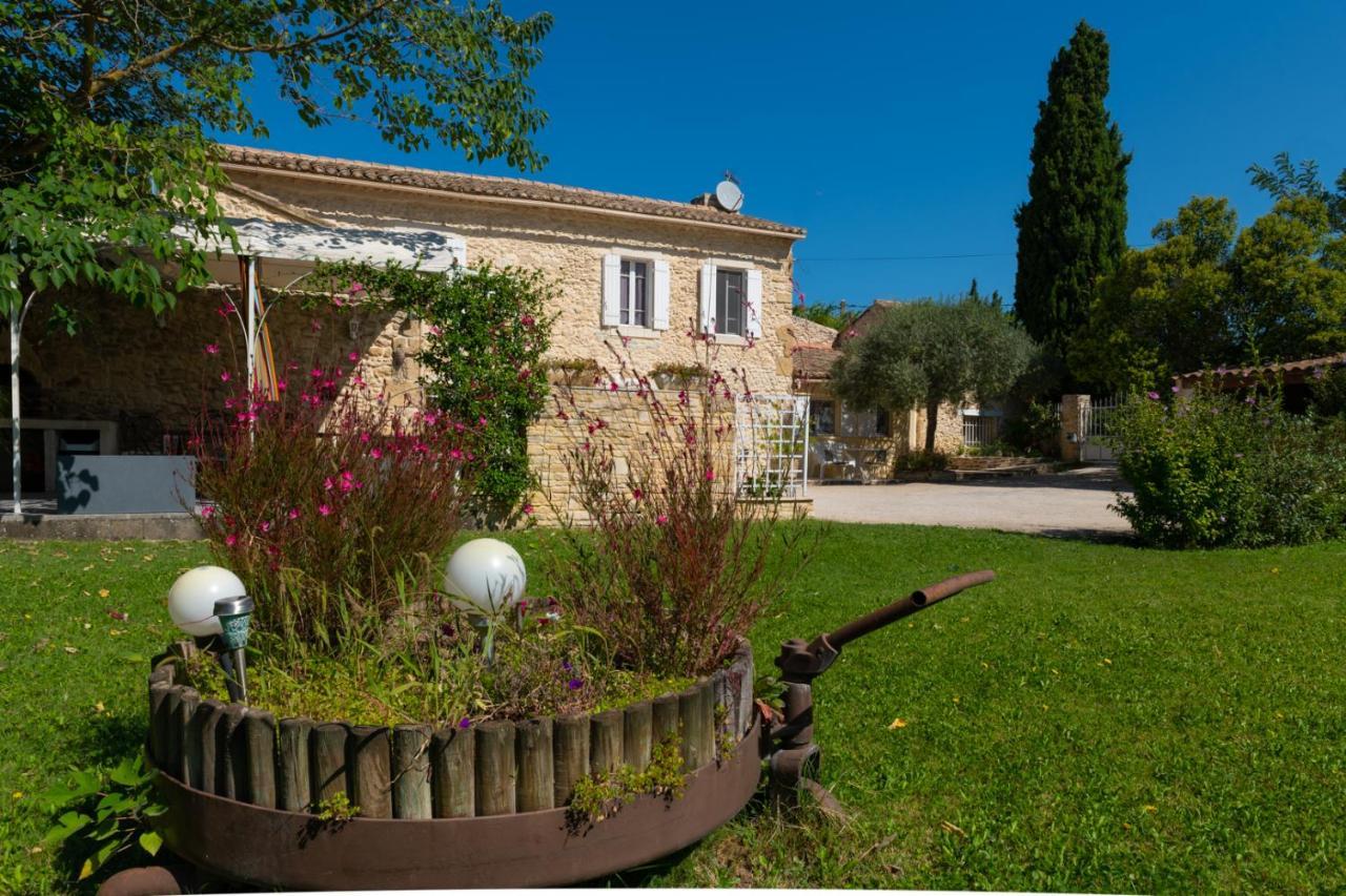 Le Mas Du Chat Bed and Breakfast Cavaillon Eksteriør billede